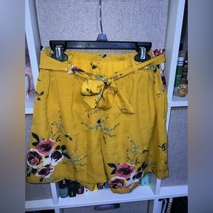 Mustard yellow flowy shorts
